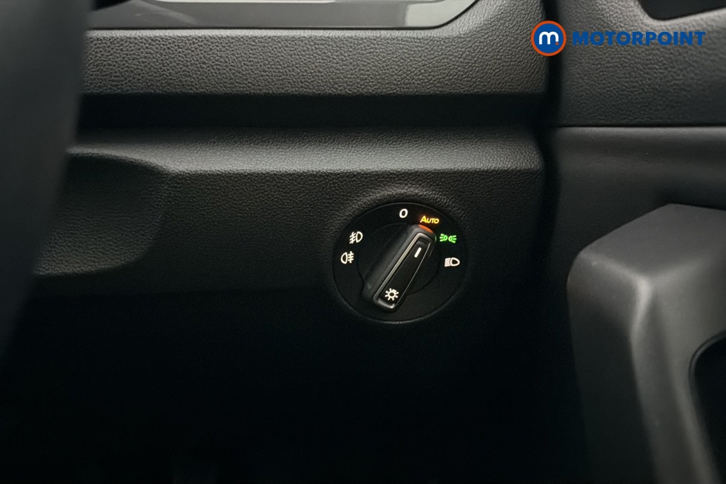 Volkswagen T-Roc R-Line Automatic Petrol SUV - Stock Number (1679701) - 11th supplementary image