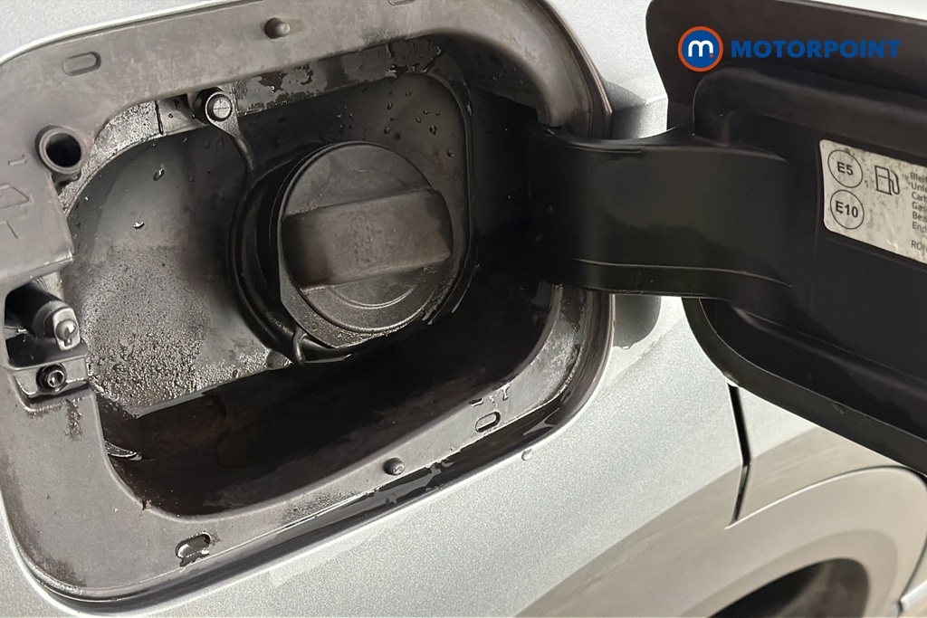 Volkswagen T-Roc R-Line Automatic Petrol SUV - Stock Number (1679701) - 41st supplementary image