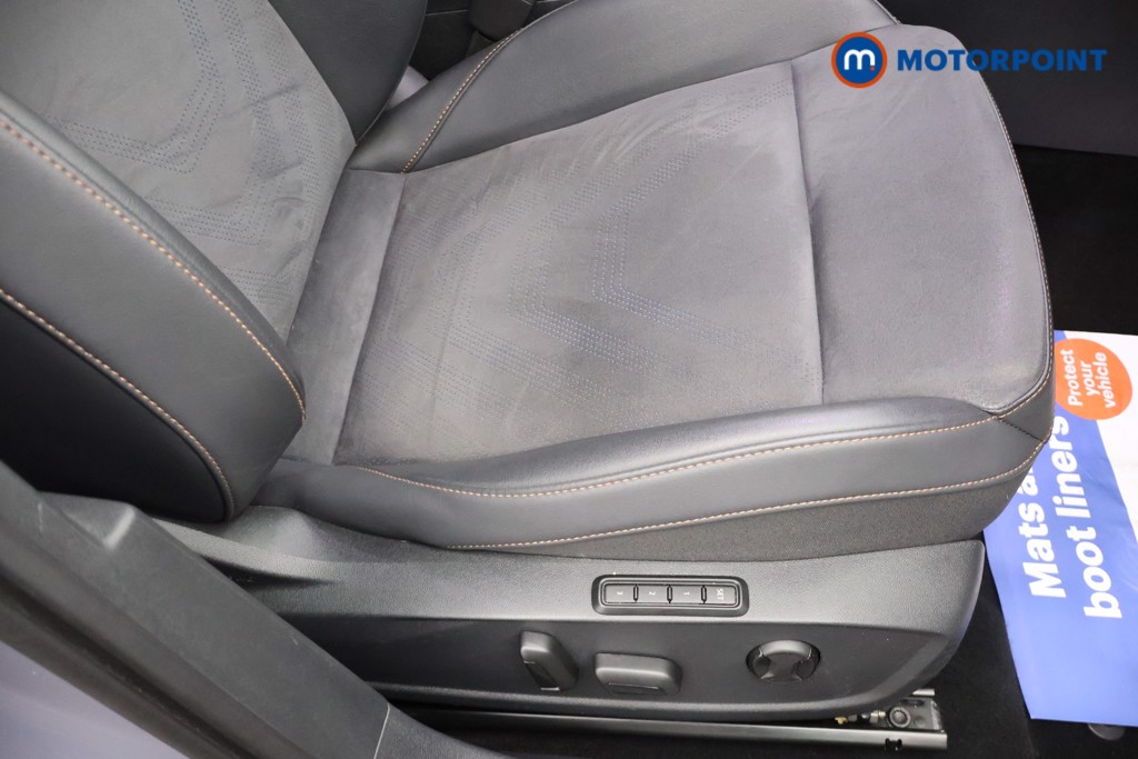 Cupra Formentor V2 Manual Petrol SUV - Stock Number (1679920) - 17th supplementary image
