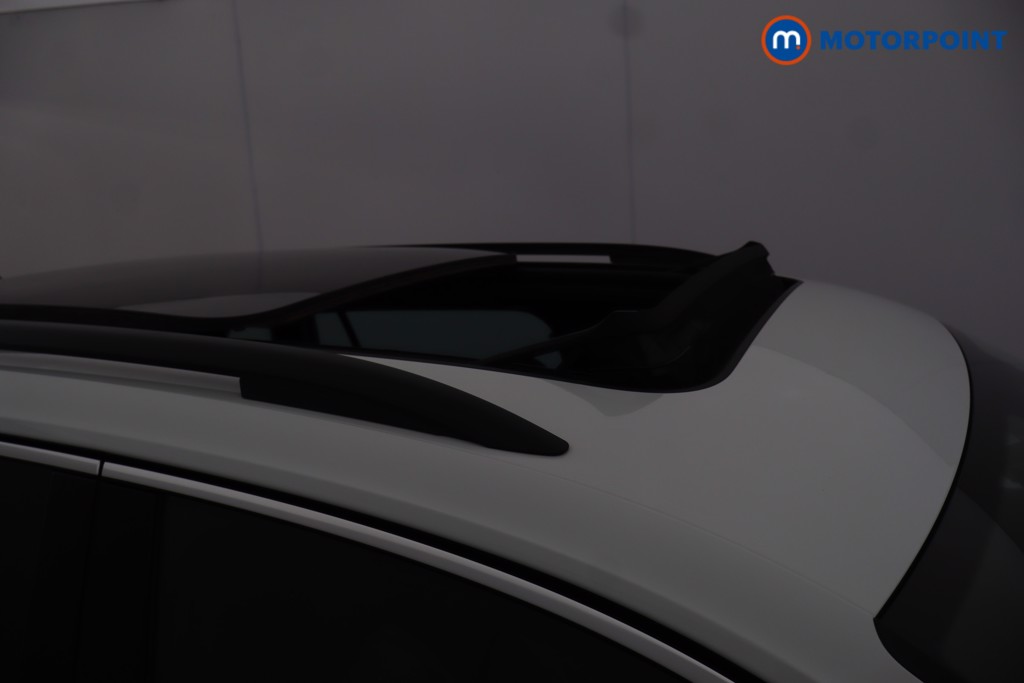 Volkswagen Tiguan R-Line Edition Automatic Petrol SUV - Stock Number (1680034) - 13th supplementary image