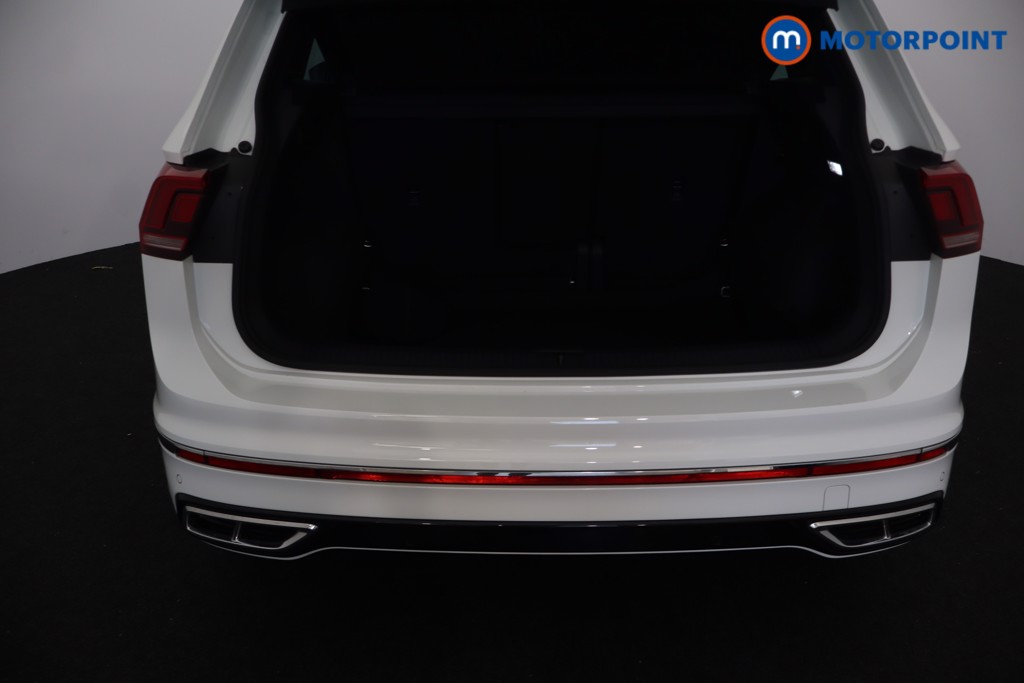 Volkswagen Tiguan R-Line Edition Automatic Petrol SUV - Stock Number (1680034) - 57th supplementary image