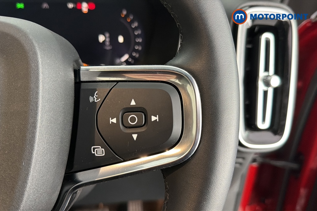 Volvo Xc40 Plus Automatic Petrol SUV - Stock Number (1680216) - 3rd supplementary image