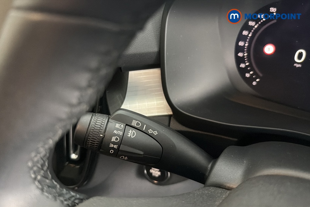 Volvo Xc40 Plus Automatic Petrol SUV - Stock Number (1680216) - 5th supplementary image