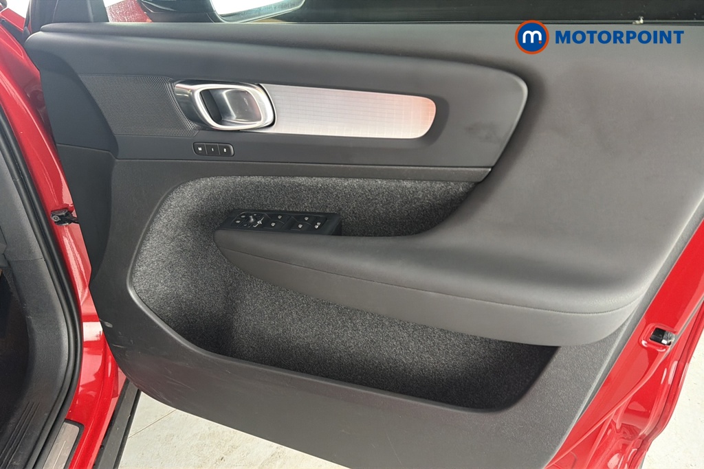 Volvo Xc40 Plus Automatic Petrol SUV - Stock Number (1680216) - 18th supplementary image