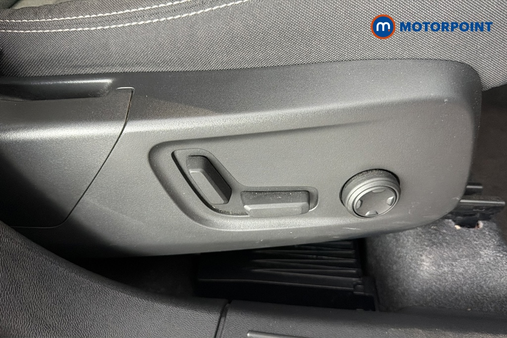 Volvo Xc40 Plus Automatic Petrol SUV - Stock Number (1680216) - 23rd supplementary image