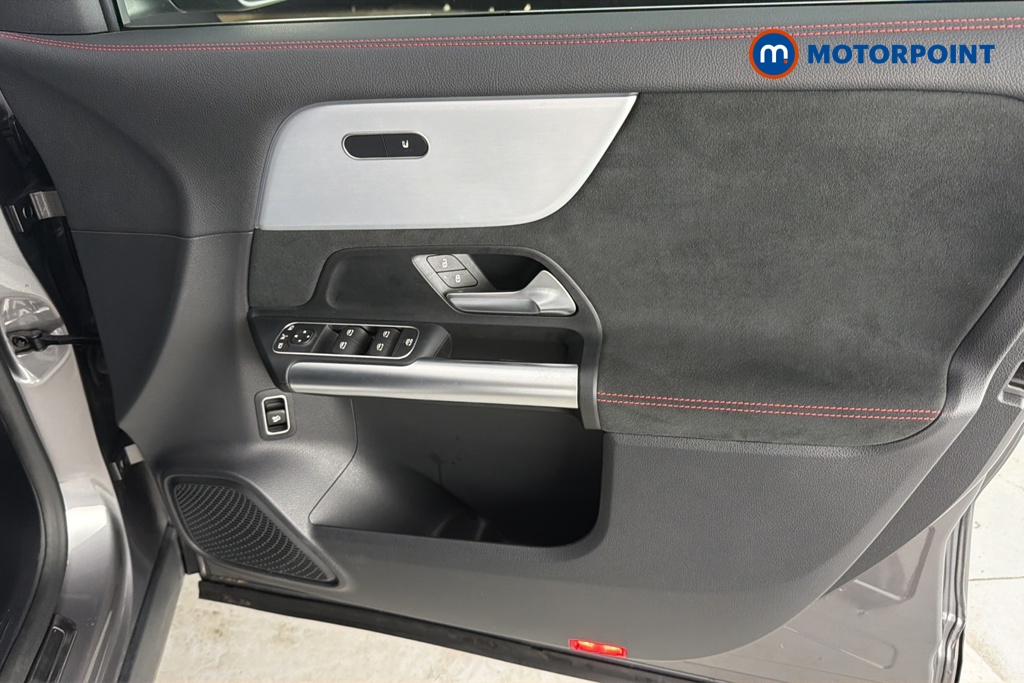 Mercedes-Benz EQA Amg Line Automatic Electric SUV - Stock Number (1680271) - 18th supplementary image