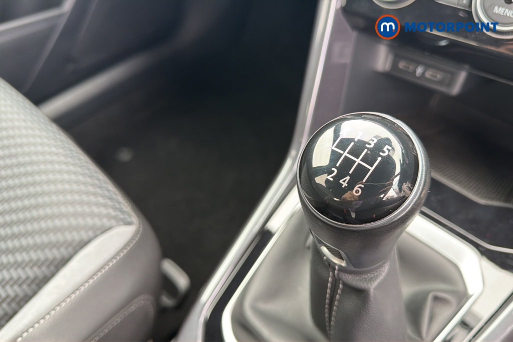 Volkswagen T-Roc R-Line Manual Diesel SUV - Stock Number (1680285) - 15th supplementary image