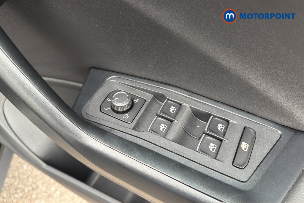 Volkswagen T-Roc R-Line Manual Diesel SUV - Stock Number (1680285) - 19th supplementary image