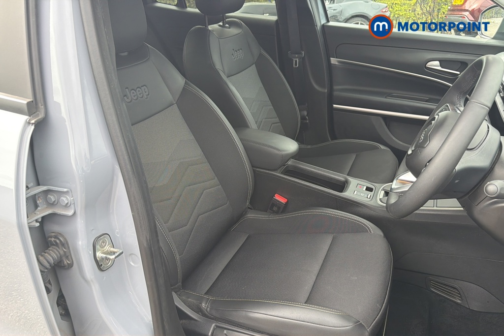 Jeep Avenger Summit Automatic Electric SUV - Stock Number (1680291) - 22nd supplementary image