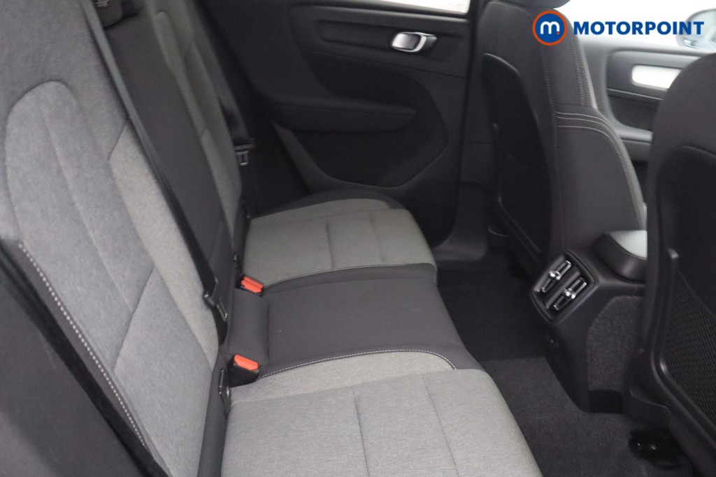Volvo Xc40 Core Automatic Petrol SUV - Stock Number (1680446) - 8th supplementary image