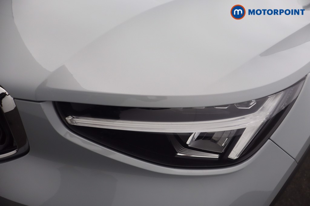 Volvo Xc40 Core Automatic Petrol SUV - Stock Number (1680446) - 22nd supplementary image