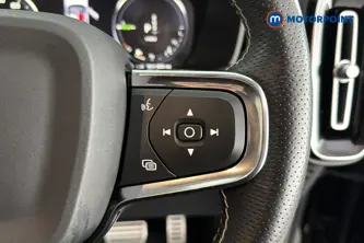 Volvo Xc40 R Design Pro Automatic Petrol Plug-In Hybrid SUV - Stock Number (1680711) - 3rd supplementary image