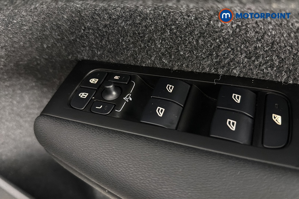 Volvo Xc40 R Design Pro Automatic Petrol Plug-In Hybrid SUV - Stock Number (1680711) - 19th supplementary image