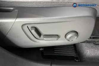 Volvo Xc40 R Design Pro Automatic Petrol Plug-In Hybrid SUV - Stock Number (1680711) - 23rd supplementary image