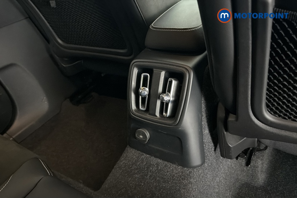 Volvo Xc40 R Design Pro Automatic Petrol Plug-In Hybrid SUV - Stock Number (1680711) - 28th supplementary image