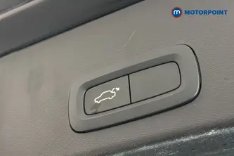 Volvo Xc40 R Design Pro Automatic Petrol Plug-In Hybrid SUV - Stock Number (1680711) - 35th supplementary image
