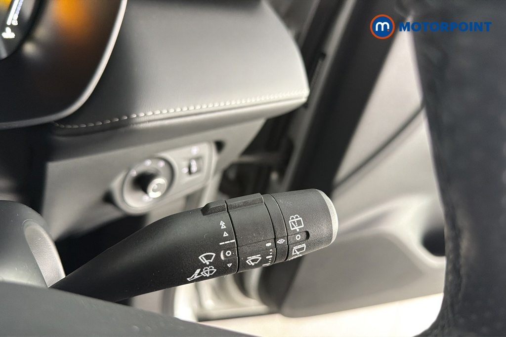 Mg Motor Uk ZS Trophy Automatic Petrol-Electric Hybrid SUV - Stock Number (1680749) - 6th supplementary image
