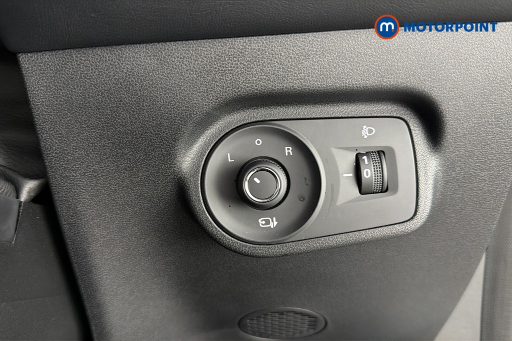 Mg Motor Uk ZS Trophy Automatic Petrol-Electric Hybrid SUV - Stock Number (1680749) - 11th supplementary image