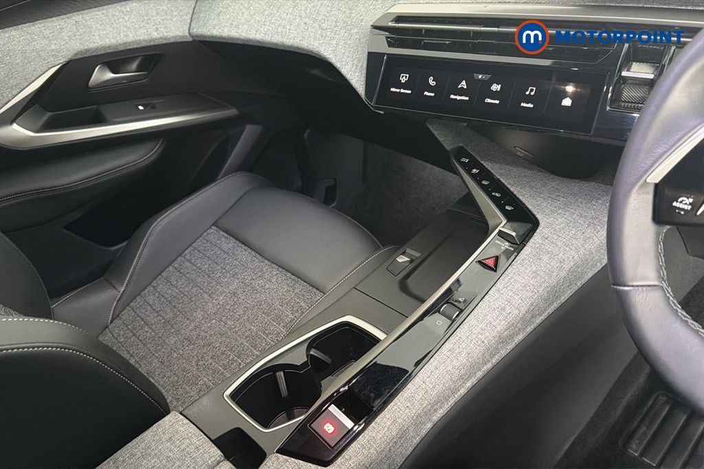 Peugeot 5008 Allure Premium Automatic Petrol SUV - Stock Number (1680795) - 15th supplementary image