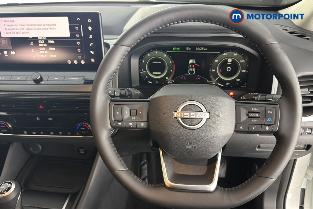Nissan Qashqai N-Connecta Manual Petrol SUV - Stock Number (1681184) - 2nd supplementary image