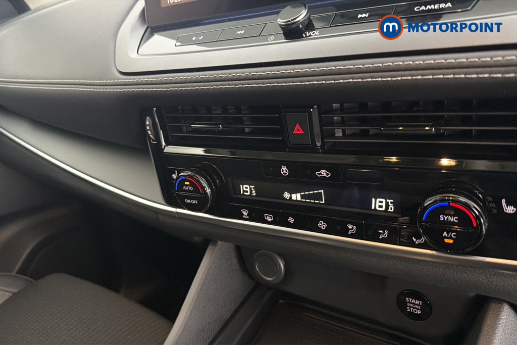 Nissan Qashqai N-Connecta Manual Petrol SUV - Stock Number (1681184) - 12th supplementary image