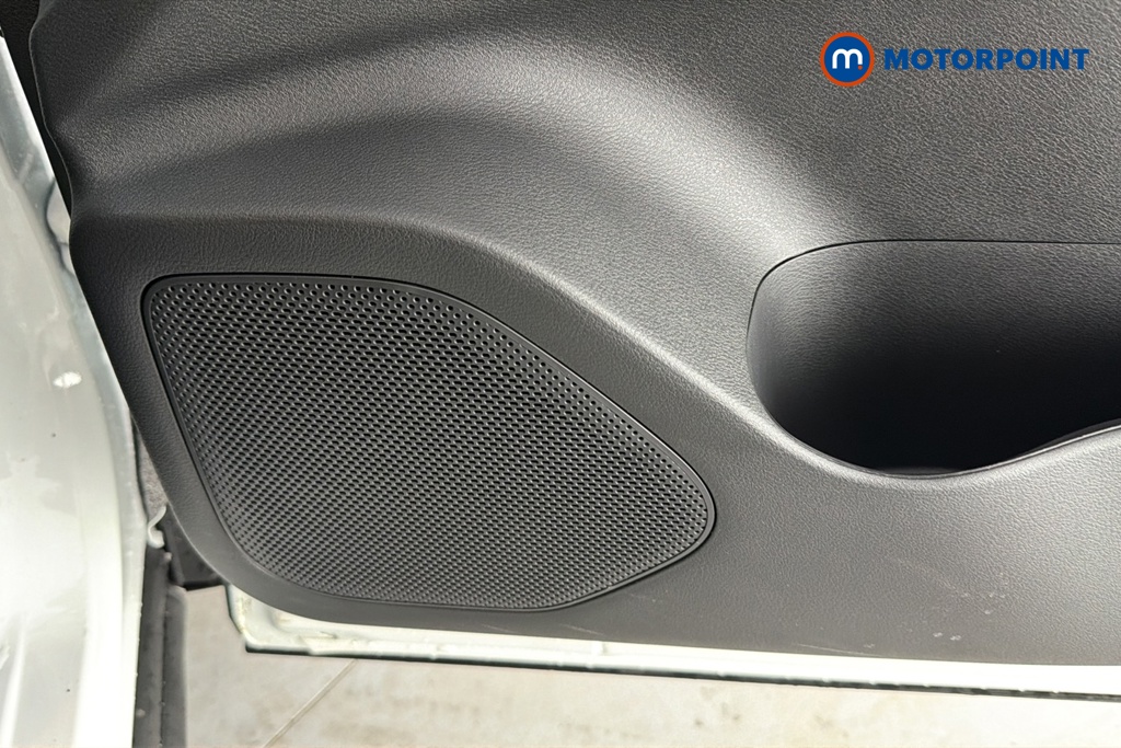Nissan Qashqai N-Connecta Manual Petrol SUV - Stock Number (1681184) - 21st supplementary image