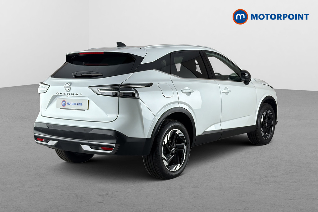 Nissan Qashqai N-Connecta Manual Petrol SUV - Stock Number (1681184) - Passenger side rear corner