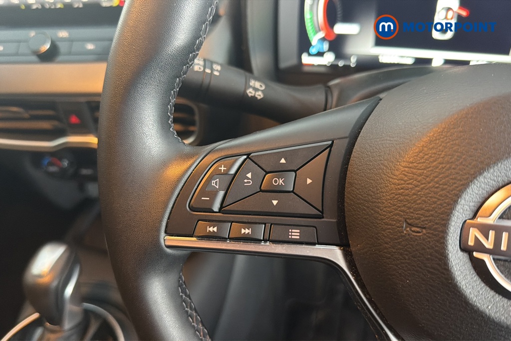 Nissan Juke N-Connecta Automatic Petrol-Electric Hybrid SUV - Stock Number (1681189) - 4th supplementary image