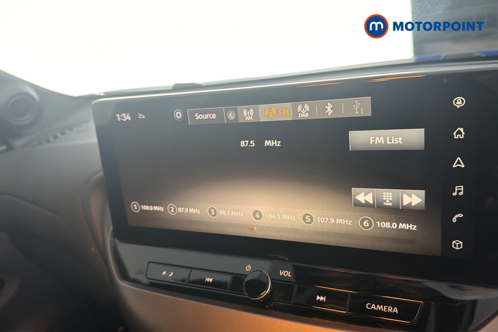 Nissan Juke N-Connecta Automatic Petrol-Electric Hybrid SUV - Stock Number (1681189) - 8th supplementary image