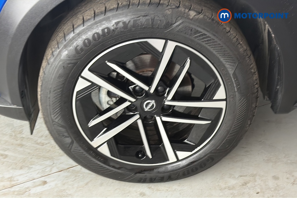 Nissan Juke N-Connecta Automatic Petrol-Electric Hybrid SUV - Stock Number (1681189) - 44th supplementary image