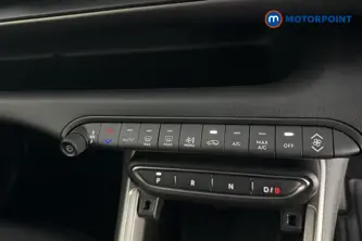 Jeep Avenger Summit Automatic Electric SUV - Stock Number (1630228) - 12th supplementary image