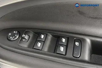 Jeep Avenger Summit Automatic Electric SUV - Stock Number (1630228) - 19th supplementary image