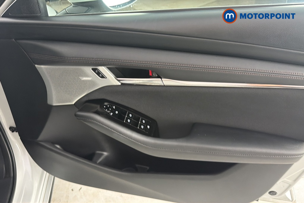 Mazda 3 Exclusive-Line Automatic Petrol Hatchback - Stock Number (1672714) - 18th supplementary image