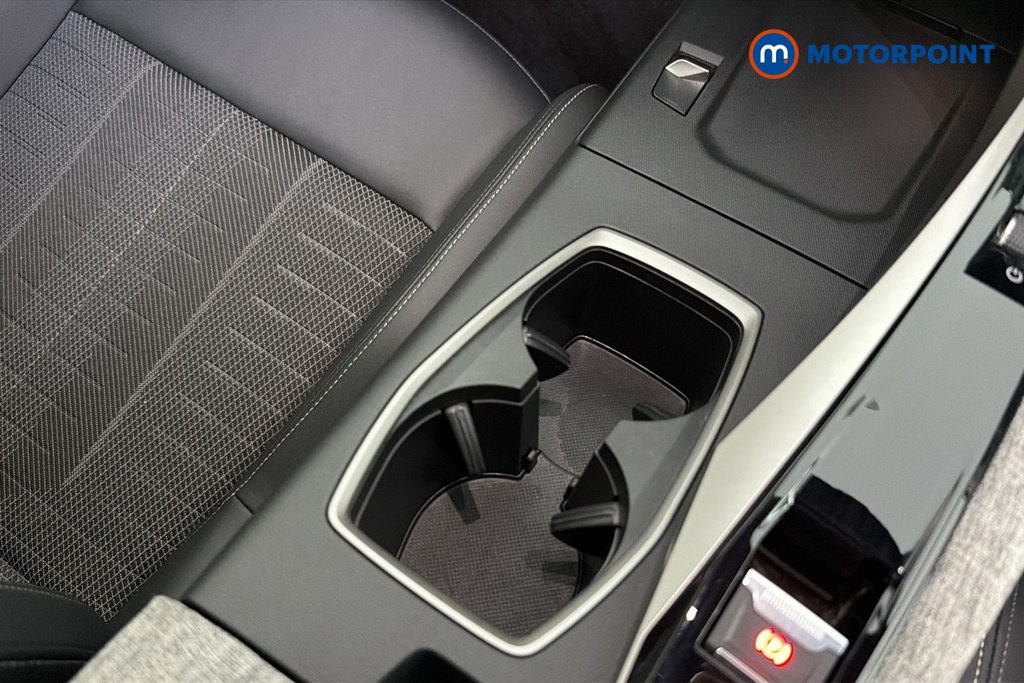 Peugeot 3008 GT Automatic Electric SUV - Stock Number (1673023) - 16th supplementary image