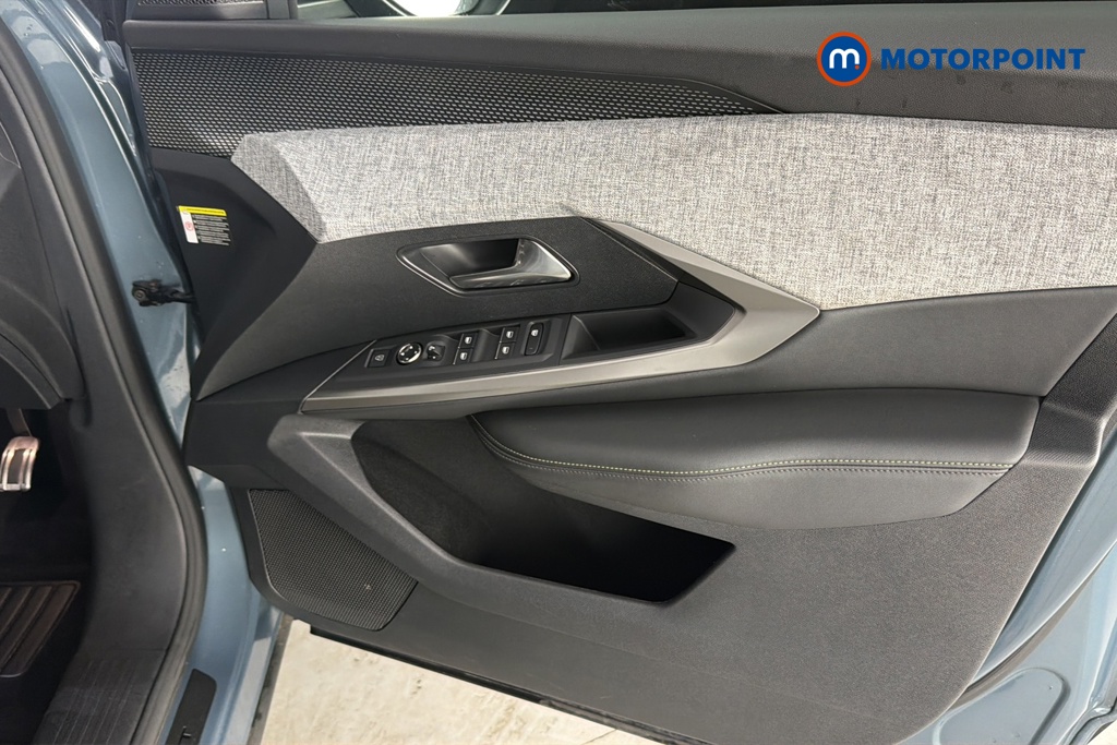 Peugeot 3008 GT Automatic Electric SUV - Stock Number (1673023) - 18th supplementary image