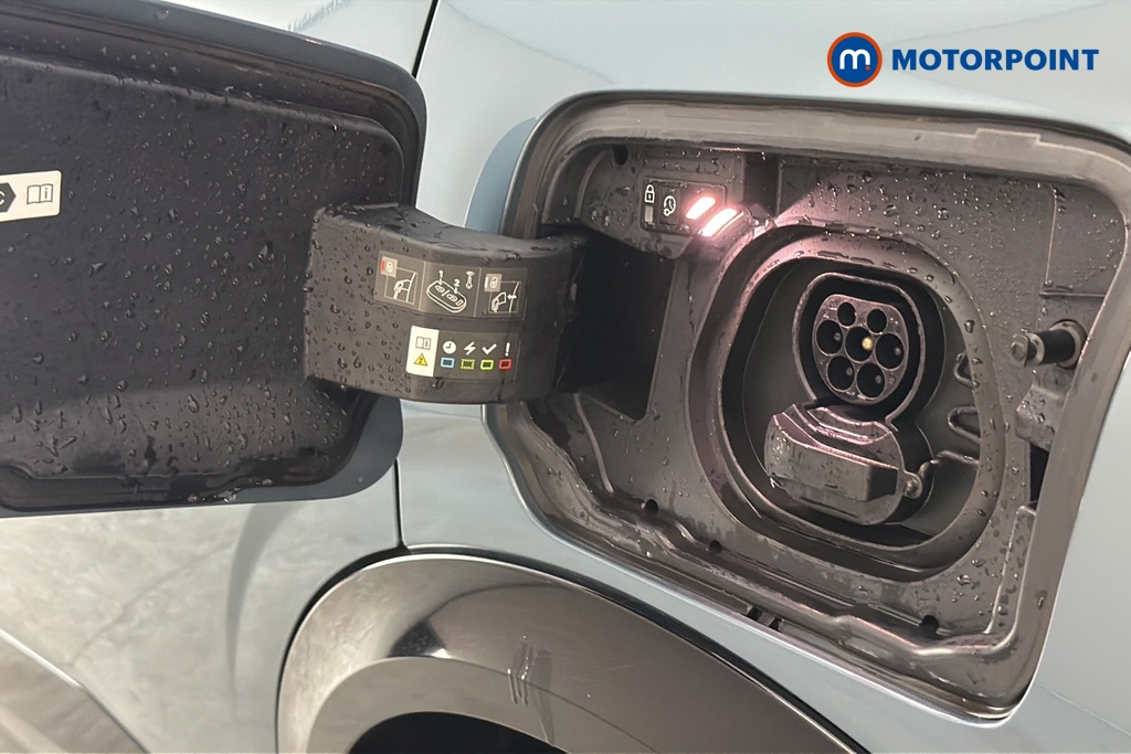 Peugeot 3008 GT Automatic Electric SUV - Stock Number (1673023) - 41st supplementary image