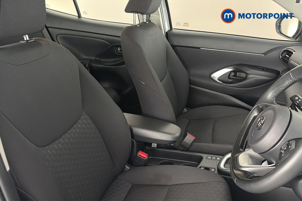 Toyota Yaris Cross Icon Automatic Petrol-Electric Hybrid Estate - Stock Number (1677581) - 22nd supplementary image