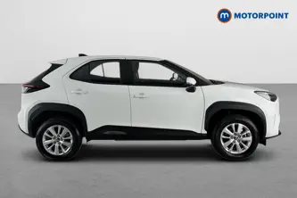 Toyota Yaris Cross Icon Automatic Petrol-Electric Hybrid Estate - Stock Number (1677581) - Passenger side