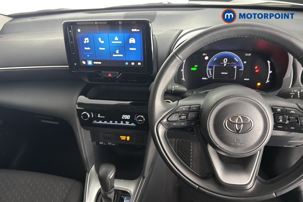Toyota Yaris Cross Icon Automatic Petrol-Electric Hybrid Estate - Stock Number (1677581) - 1st supplementary image