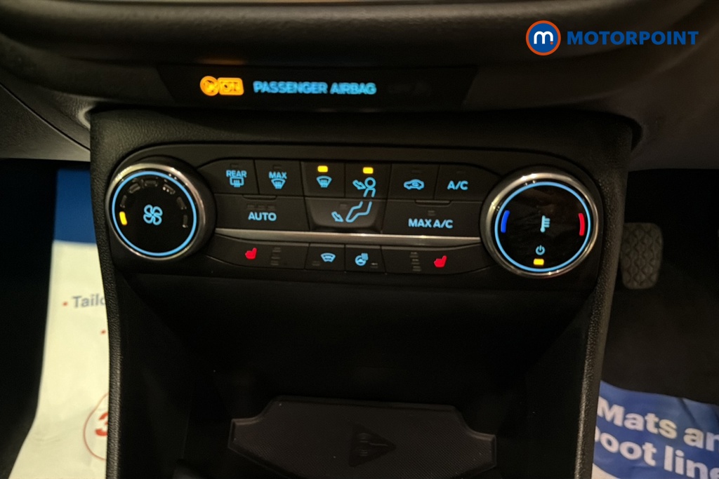 Ford Fiesta Titanium Vignale Manual Petrol Hatchback - Stock Number (1679576) - 12th supplementary image