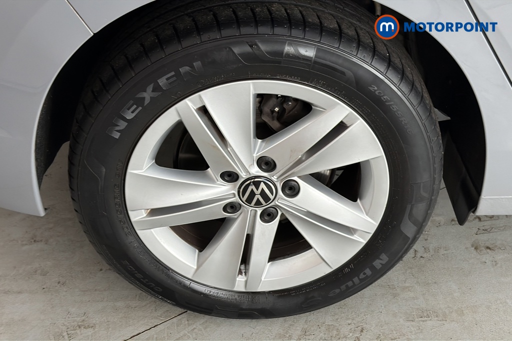 Volkswagen Golf Life Manual Petrol Hatchback - Stock Number (1679580) - 46th supplementary image