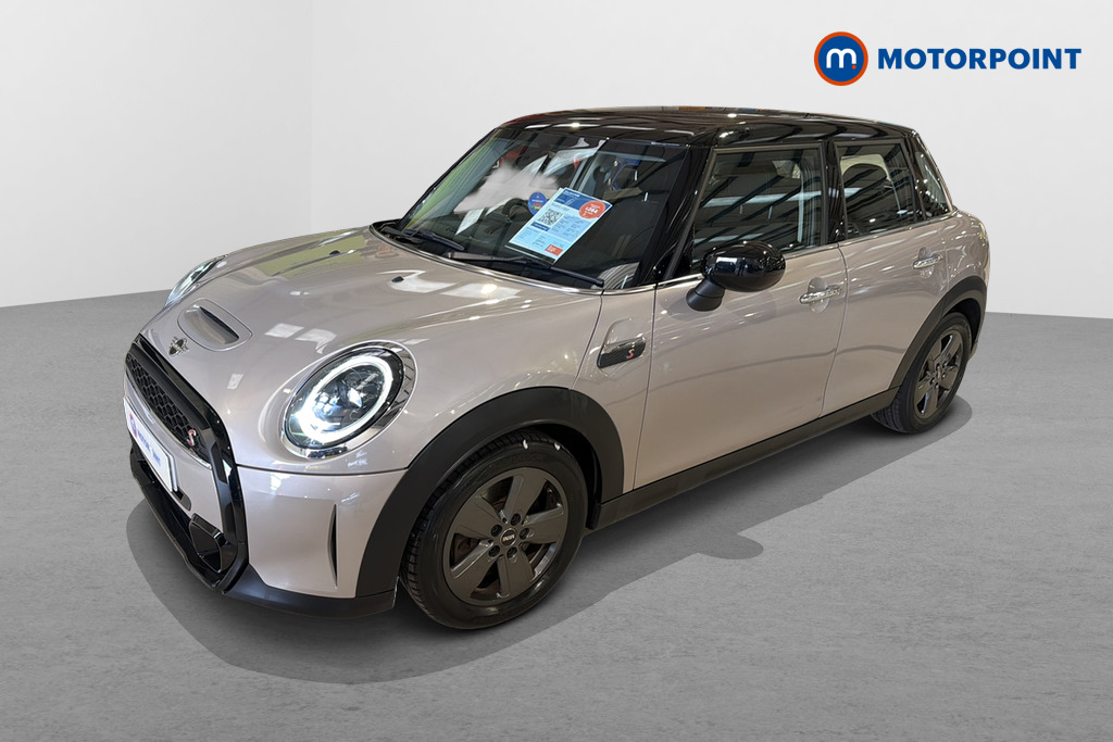 Mini Hatchback Cooper S Classic Manual Petrol Hatchback - Stock Number (1680002) - Passenger side front corner