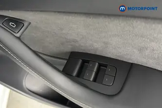 Tesla Model 3 Long Range Automatic Electric Saloon - Stock Number (1681122) - 19th supplementary image