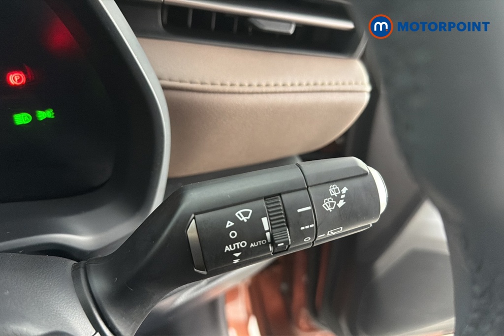 Lexus LBX Premium Automatic Petrol-Electric Hybrid SUV - Stock Number (1681407) - 6th supplementary image