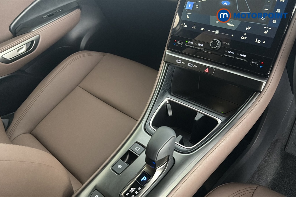 Lexus LBX Premium Automatic Petrol-Electric Hybrid SUV - Stock Number (1681407) - 15th supplementary image