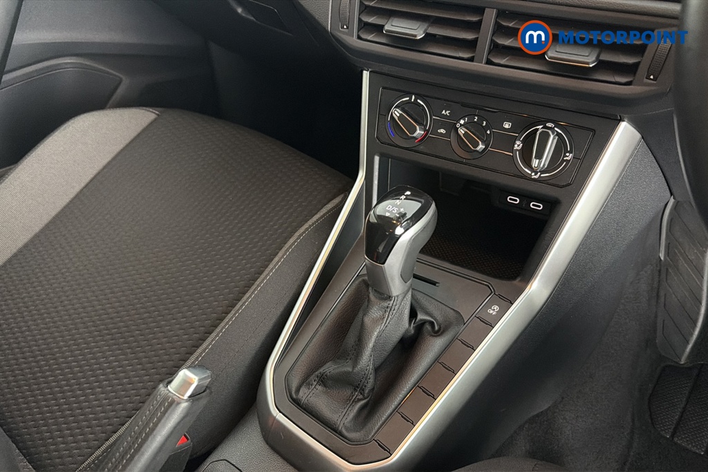 Volkswagen Polo Life Automatic Petrol Hatchback - Stock Number (1681501) - 15th supplementary image