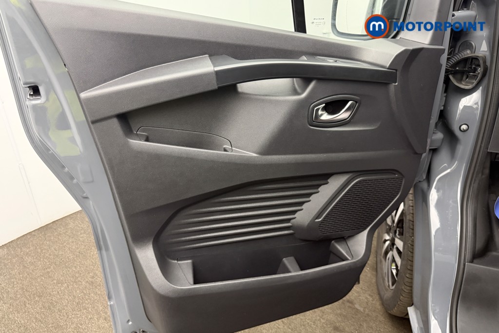 Renault Trafic Extra Sport Manual Diesel Panel Van - Stock Number (1671885) - 5th supplementary image