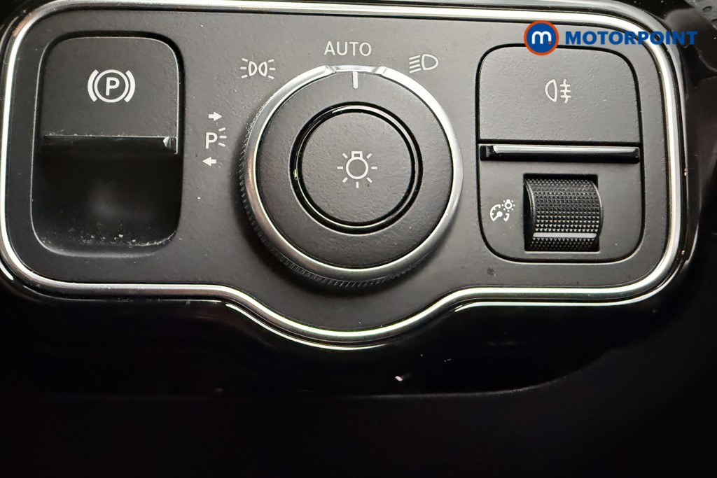 Mercedes-Benz CLA Amg Line Automatic Petrol Coupe - Stock Number (1675640) - 18th supplementary image