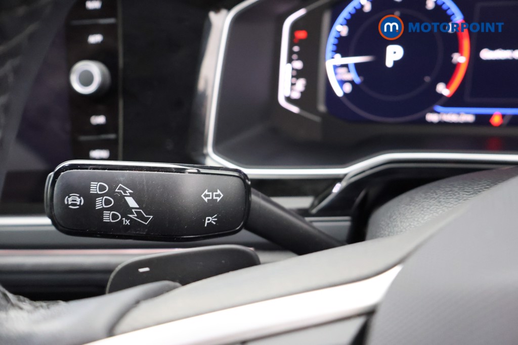 Volkswagen Polo R-Line Automatic Petrol Hatchback - Stock Number (1676596) - 5th supplementary image