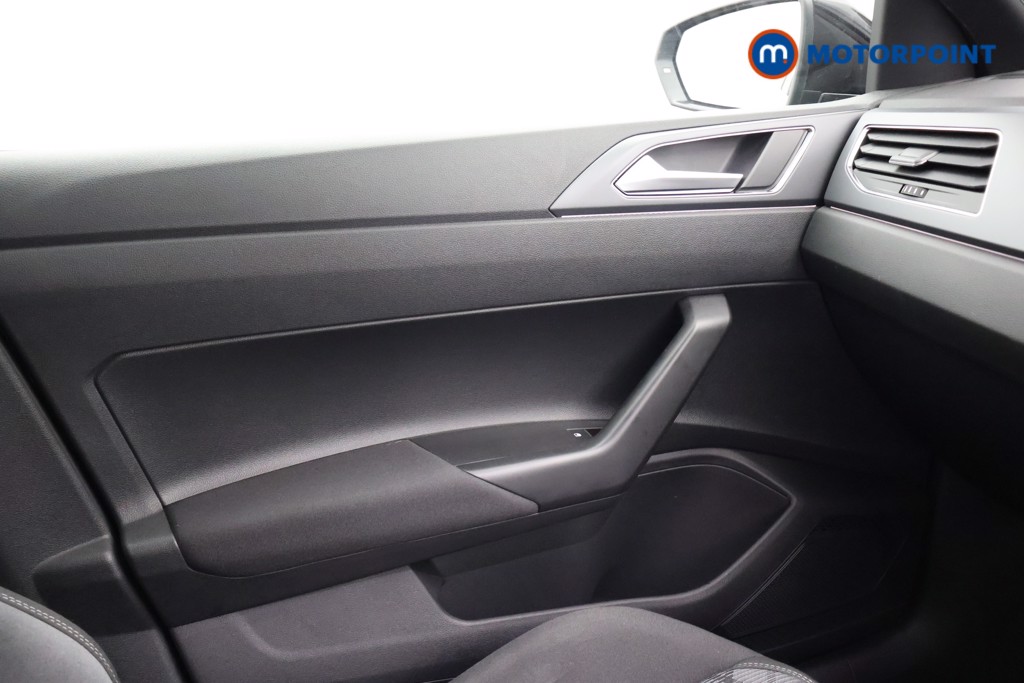 Volkswagen Polo R-Line Automatic Petrol Hatchback - Stock Number (1676596) - 11th supplementary image